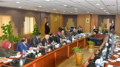 مجلس جامعة المنصورة يوافق على اعتماد التصحيح الإلكتروني وإعفاء المكفوفين من رسوم التحسين