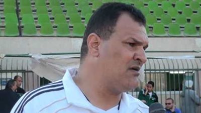 إيقاف نبيل محمود وتغريمه 10 آلاف جنيه