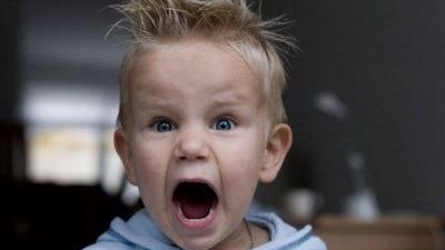لا تستسلمى لصراخ طفلك
