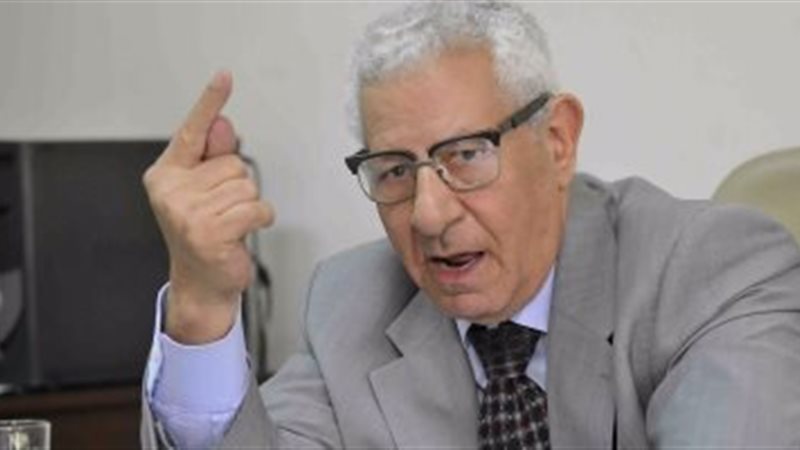 مكرم محمد أحمد
