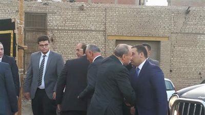 مصطفى بكري يقدم واجب العزاء في وفاة قدري أبو حسين بسوهاج (صور)