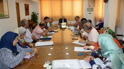 محافظ دمياط يتابع الموقف التنفيذي لمشاريع رأس البر