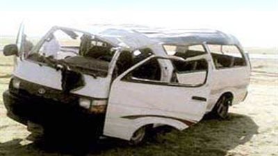 بالأسماء.. مصرع وإصابة 14 في انقلاب سيارة بالمنيا