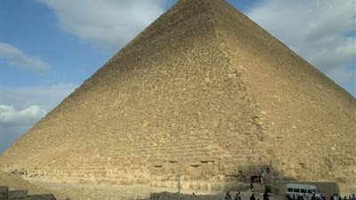خبير آثار: الألمان يحاولون إثبات أن الهرم مضخة ماء