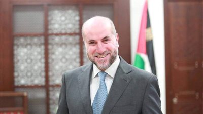 مستشار رئيس فلسطين: تفتيش الاحتلال للمصلين انتهاك وقح لحرمة الأقصى
