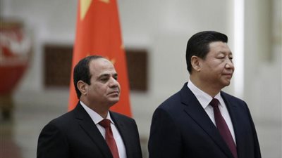 الرئيس الصيني لـ «السيسي»: عظمتم من دور مصر على الساحة الدولية منذ توليكم الحكم.. ساهمتم في تحقيق تنمية اقتصادية.. يهنىء المصريين بافتتاح قناة السويس الجديدة.. والزعيمان يبحثان أزمات الشرق ا