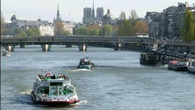 «أسبتية» يطالب باستمرار تقديم تخفيضات للسفن عام ٢٠١٨