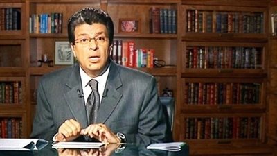 خالد منتصر منتقدًا «النور»: «الحداية صارت ترمى الكتاكيت»