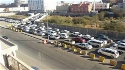 المرور تشرف على تحويل خط مياه بميدان هليوبوليس في مصر الجديدة