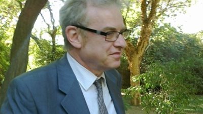 سفير فرنسا بلبنان يدعو لتشكيل حكومة جديدة واحترام الاستحقاقات الدستورية