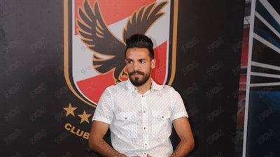 استقبال حافل لمحارب في التتش قبل انطلاق مران الأهلي