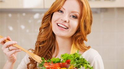 10 أطعمة لتنشيط الذاكرة وتحسين المزاج