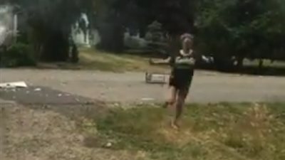 انفجار ميكروويف في وجه رجل (فيديو)