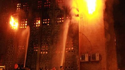 الحماية المدنية تحاول السيطرة على حريق نقطة شرطة الطالبية