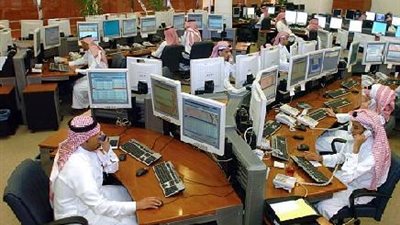 ستاندرد آند بورز: هبوط سعر النفط سيؤثر بالسلب على البنوك السعودية