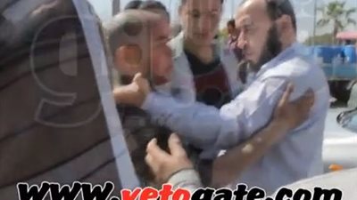 بالفيديو.. مشاجرات بين طلاب الأزهر وسائقى السيارات