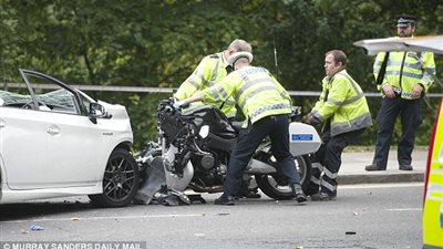 بالفيديو والصور.. تعرض موكب الأمير هاري لحادث في وسط لندن