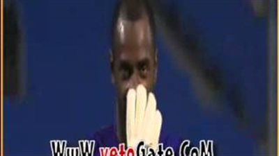 بالفيديو.. نايف هزازي يتقدم بالهدف الثانى للشباب في مرمى الشعلة