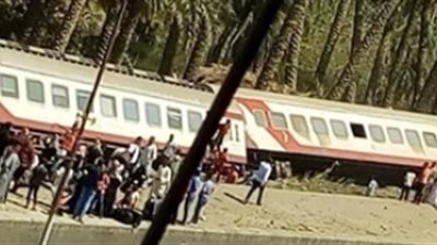 نقل مصابي حادث قطار البدرشين إلى مستشفى الهرم