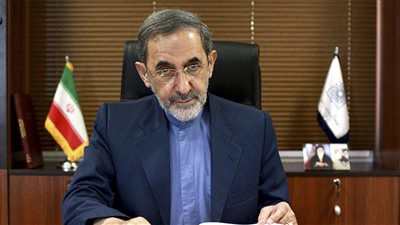 الكرملين: لا يمكن تأكيد تصريحات مستشار خامنئي عن استثمارات في النفط الإيراني