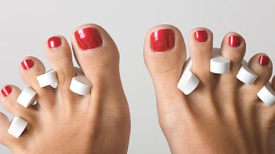 6 خطوات لاحتراف عمل «الباديكير» بالمنزل