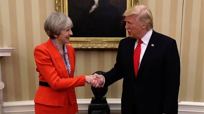 «ماي» تدعو ترامب إلى التأكيد على وحدة الناتو خلال محادثاته مع بوتين