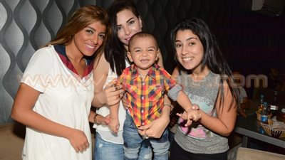 بالصور.. آيتن عامر تتألق في عيد ميلاد ابن «ألفت عمر»