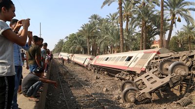 التحفظ على سائق قطار «المرازيق» وعامل التحويلة والصندوق الأسود