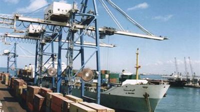 ضبط 25 طنًّا من الألعاب النارية بميناء الإسكندرية قبل تهريبها داخل البلاد