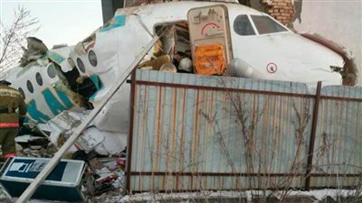 ارتفاع عدد ضحايا طائرة كازاخستان إلى 9 قتلى.. ولقطات جديدة تكشف حجم الكارثة | فيديو وصور
