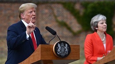 اتهام 12 عميلا روسيا باختراق حملة هيلاري كلينتون الانتخابية عام 2016