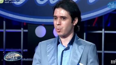 بالفيديو.. متسابق بـ«Arab Idol» يدعى أن شيرين كانت تعمل كورال فى فرقته
