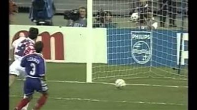 كيف كانت آخر مواجهة بين فرنسا وكرواتيا في كأس العالم (فيديو)