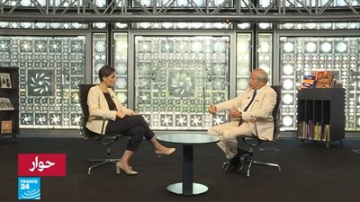 نجيب ساويرس في حوار لـ«فرانس 24»: لا أستثمر في مصر بدافع الوطنية فقط.. لا بديل عن خصخصة التليفزيون ومصانع حلوان والمحلة.. الإعلام الخاص يعاني من أزمة اقتصادية.. ومتفائل بالأوضاع في القاهرة