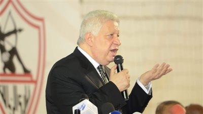 مرتضى منصور: إقالة أيمن حافظ شائعة لتشتيت الفريق