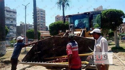 بالصور.. رئيسة حي العرب ببورسعيد تتفقد ميدان سعد زغلول