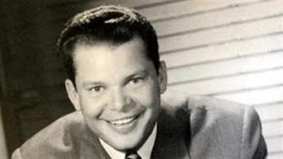 يوسف السباعي يكتب: بين مدعي الأدب وقلة الأدب