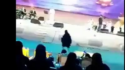 شرطة مكة تكشف مصير الفتاة «المتحرشة» بماجد المهندس على مسرح سوق عكاظ