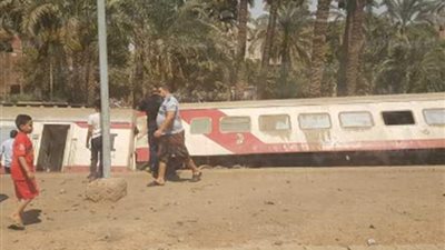 معاينة النيابة في قطار البدرشين: تضرر 3 عربات وتحطم محتوياتها