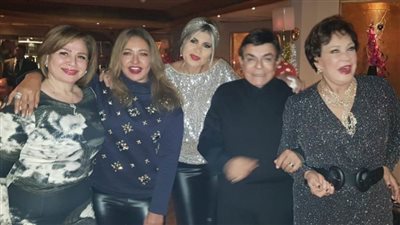 سمير صبرى يحتفل بعيد ميلاده بحضور ليلى علوى ولبلبة