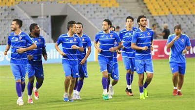 كارلوس يقود تدريبات لاعبي الزمالك المستبعدين من مواجهة الفتح