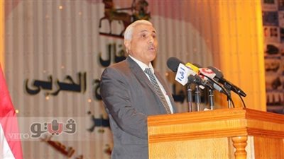 رئيس نقابة الإنتاج الحربي يزور مصابي حادث مصنع هليوبوليس