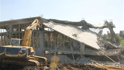 إزالة 550 مترا مخالفا من الأراضي الزراعية بـ