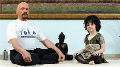 بالصور.. مسن تركى يدعى قدرة الإنسان على العيش إلى 130 سنة