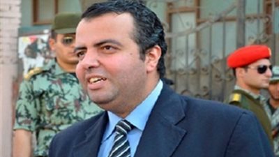 مصطفى النجار: 