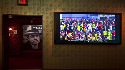 بالصور.. متحف المافيا بأمريكا يعرض فضائح الـ«فيفا»