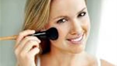 للمرأة العاملة.. 5 خطوات تمنحك بشرة ساحرة طوال النهار