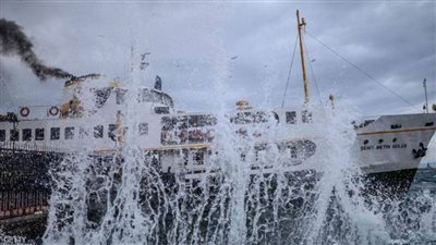 إغلاق مضيق البوسفور بعد حادث اصطدام سفينة بالشاطئ
