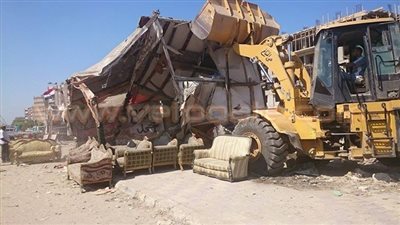 بالصور.. حملة لإزالة الإشغالات بمشروعات الإسكان في بورسعيد