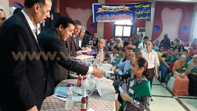 محافظ الشرقية يشارك في تكريم الأوائل والمتفوقين بمركز «أبو كبير»